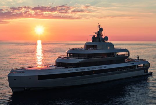 Monaco Yacht Show 2025 – le Motor Yacht Armani Admiral “No Rush” redéfinit le luxe en mer